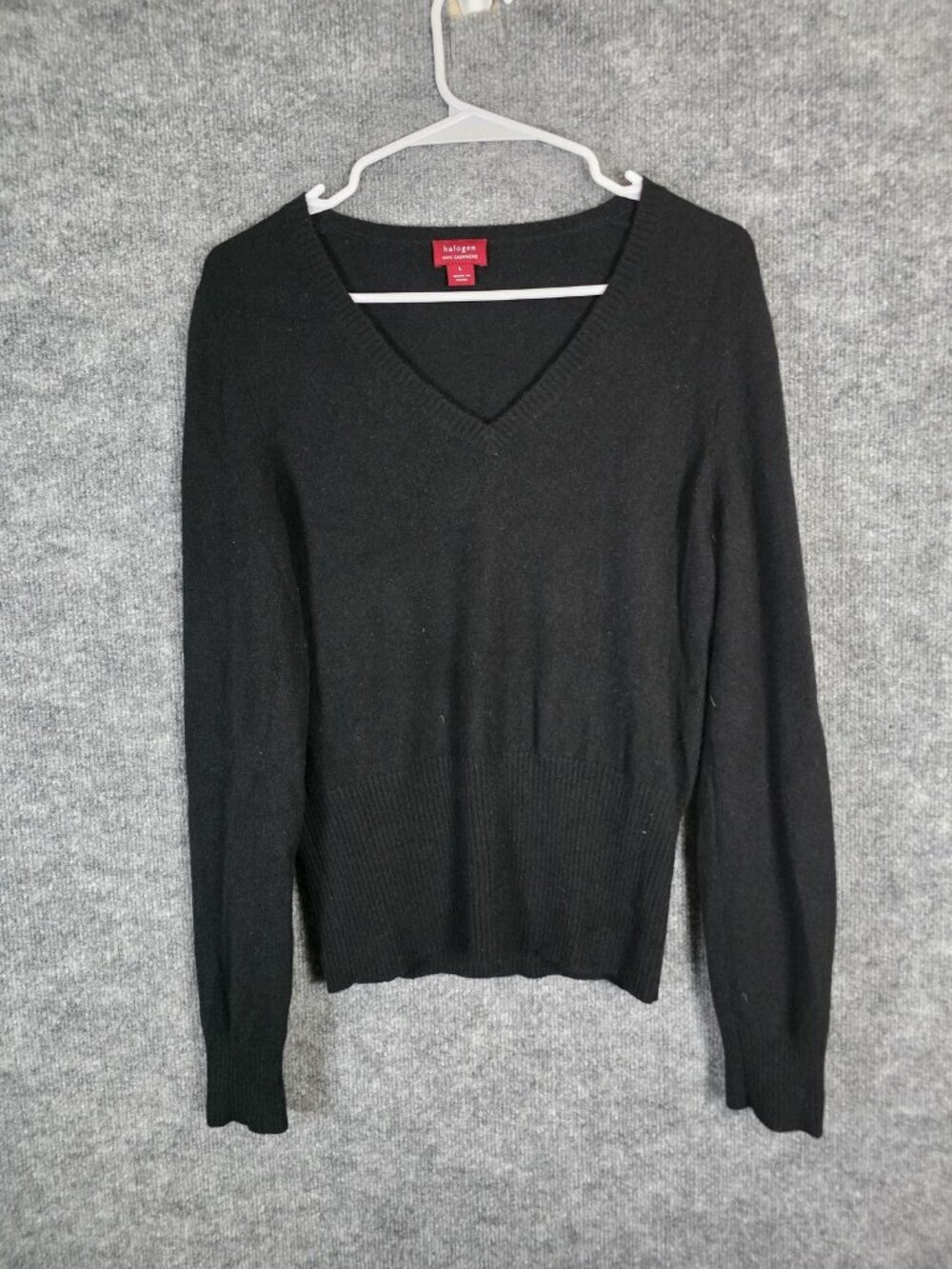 Halogen Sweater Womens L Black 100% Cashmere V Neck Pullover Damaged Pilling